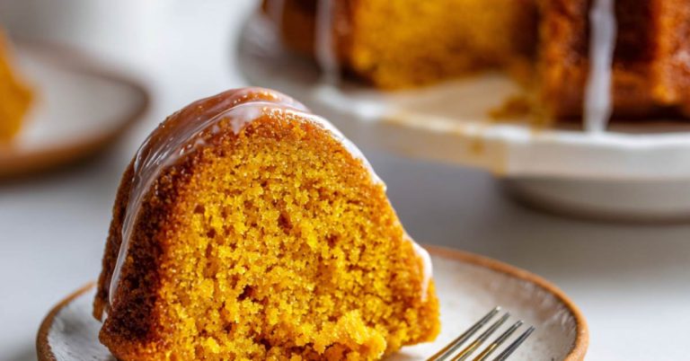Classic Pumpkin Bundt Cake